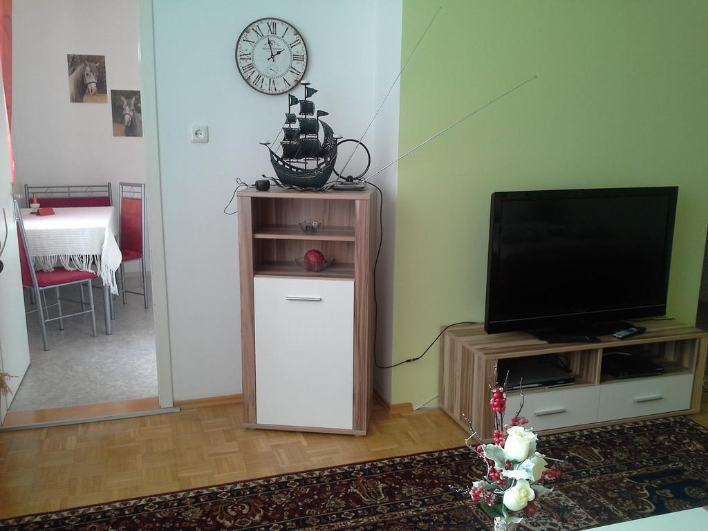 Ferienwohnung Burgblick Капфенберг Стая снимка